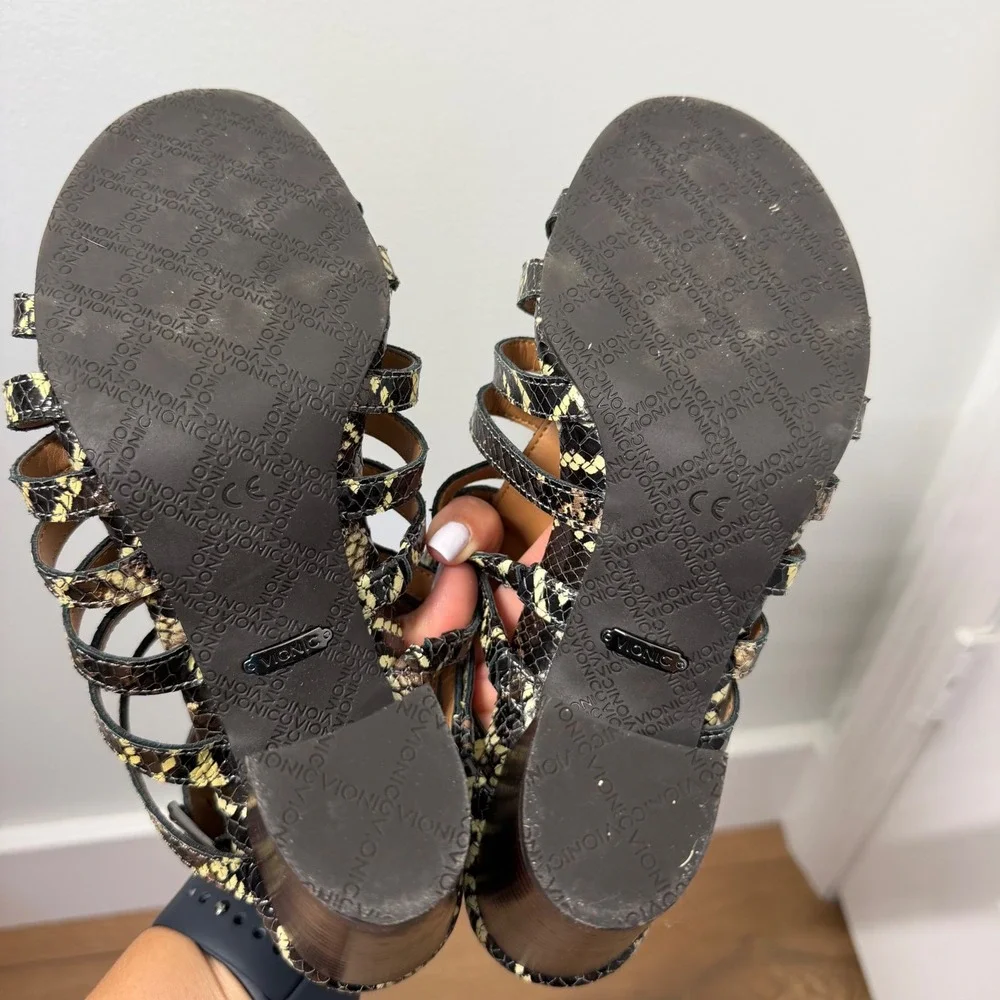 Vionic Sami Boa Snake Print Gladiator Sandals Block Heel Ankle Strap Sz 8